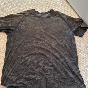 Lululemon men’s short sleeve shirt -